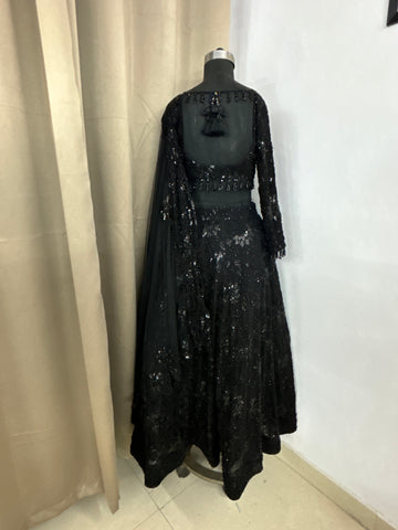 Black saree