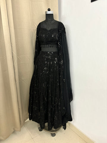 Black saree