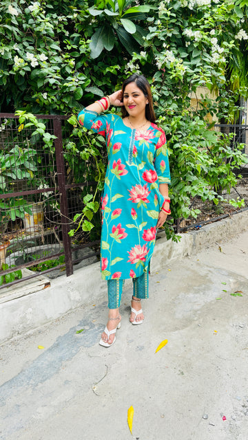 EF10051 - Elegant Floral Print Kurta Set